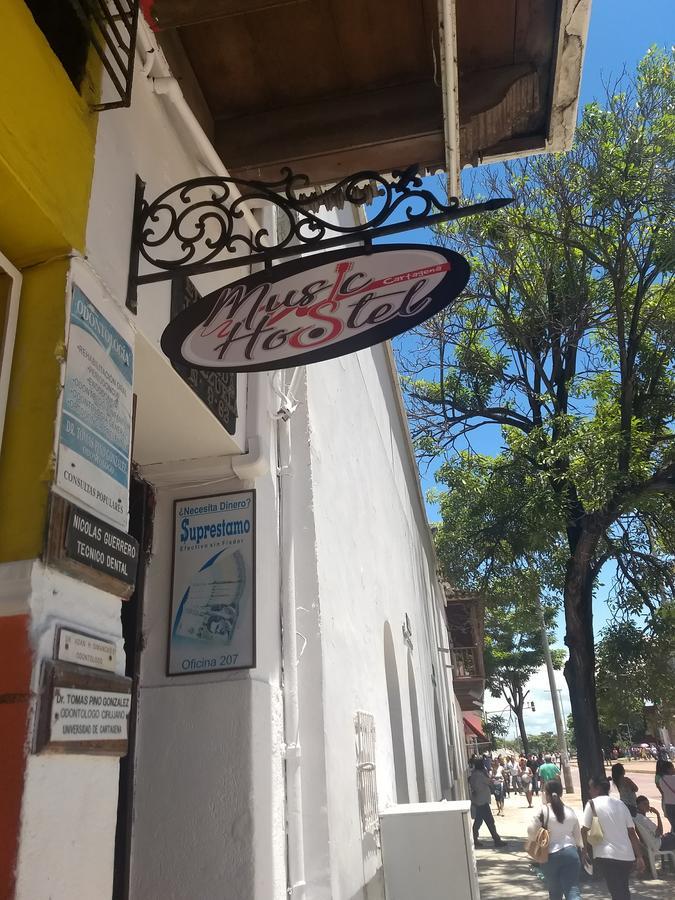 Hostal Music (adults Only) *