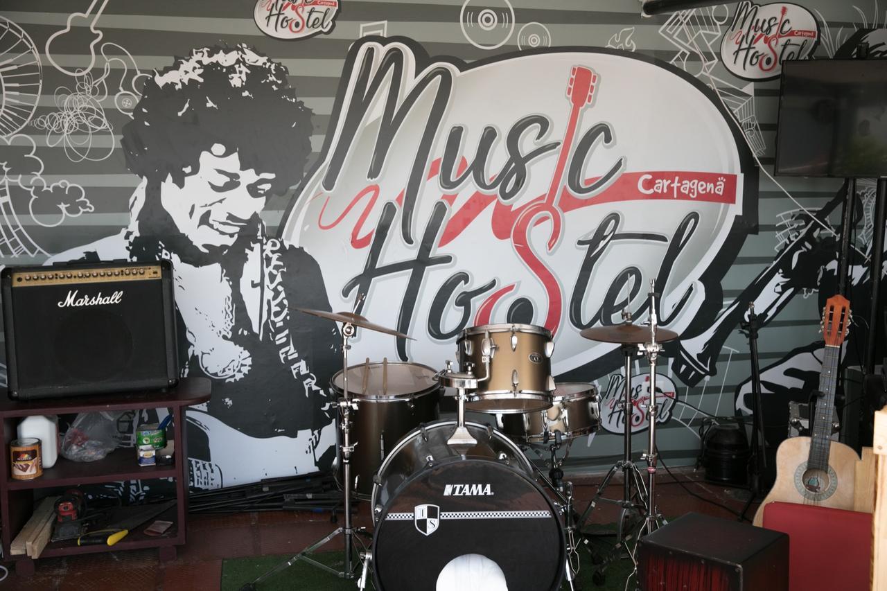 Music (adults Only) Hostal Cartagena