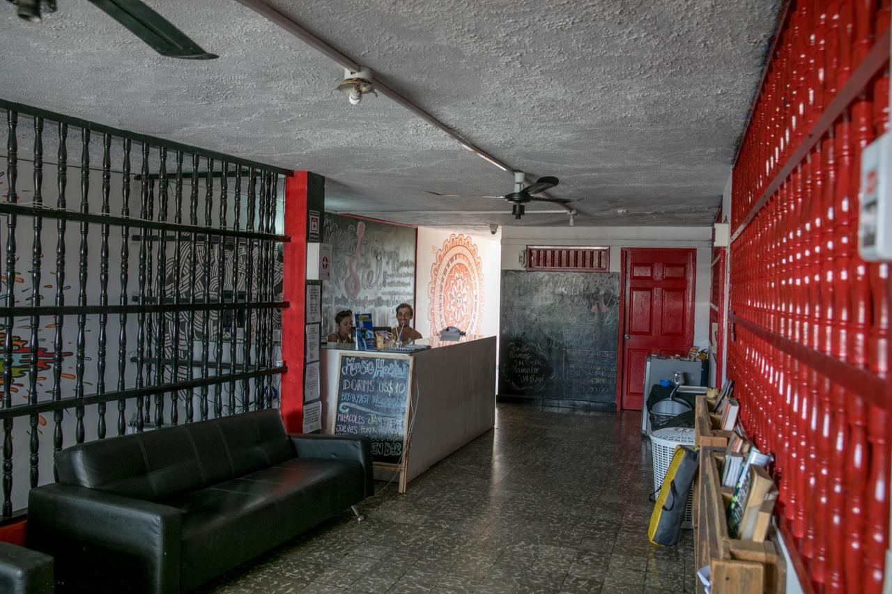 Music (adults Only) Hostal