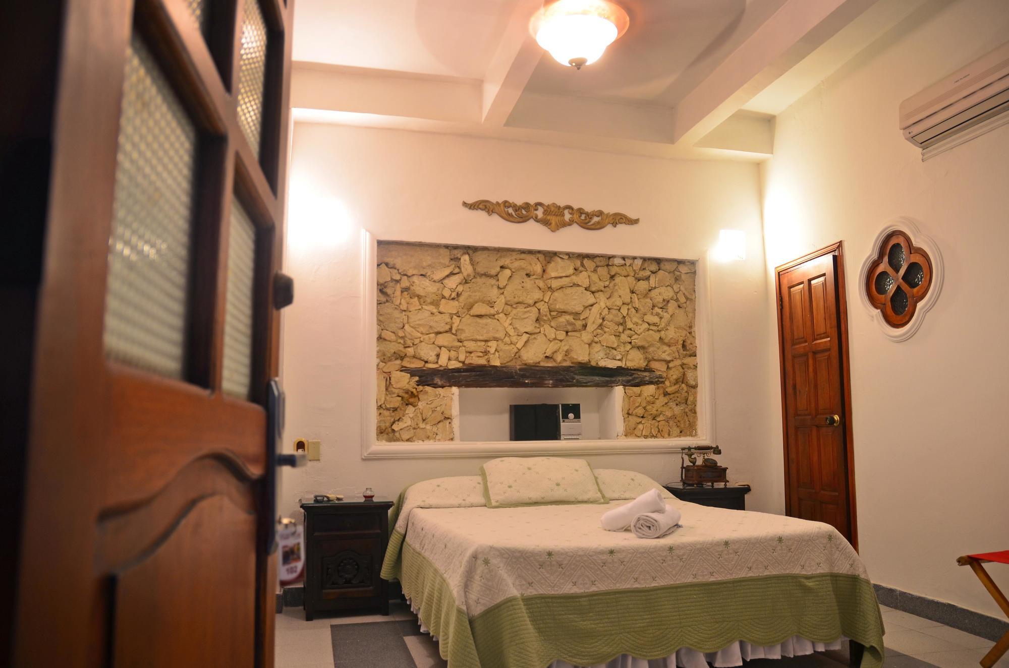 Casa Real Hotel 3*