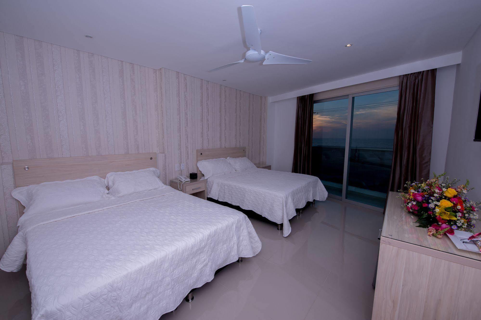 Hotel Summer Frente Al Mar Cartagena