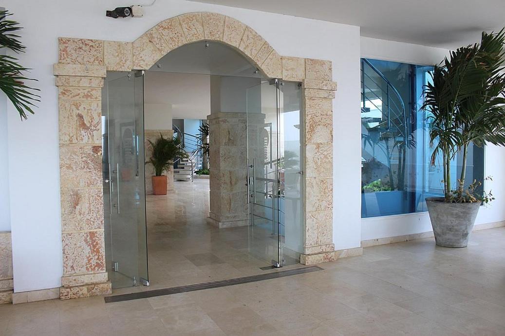 Condominio De Playa Sunshine *