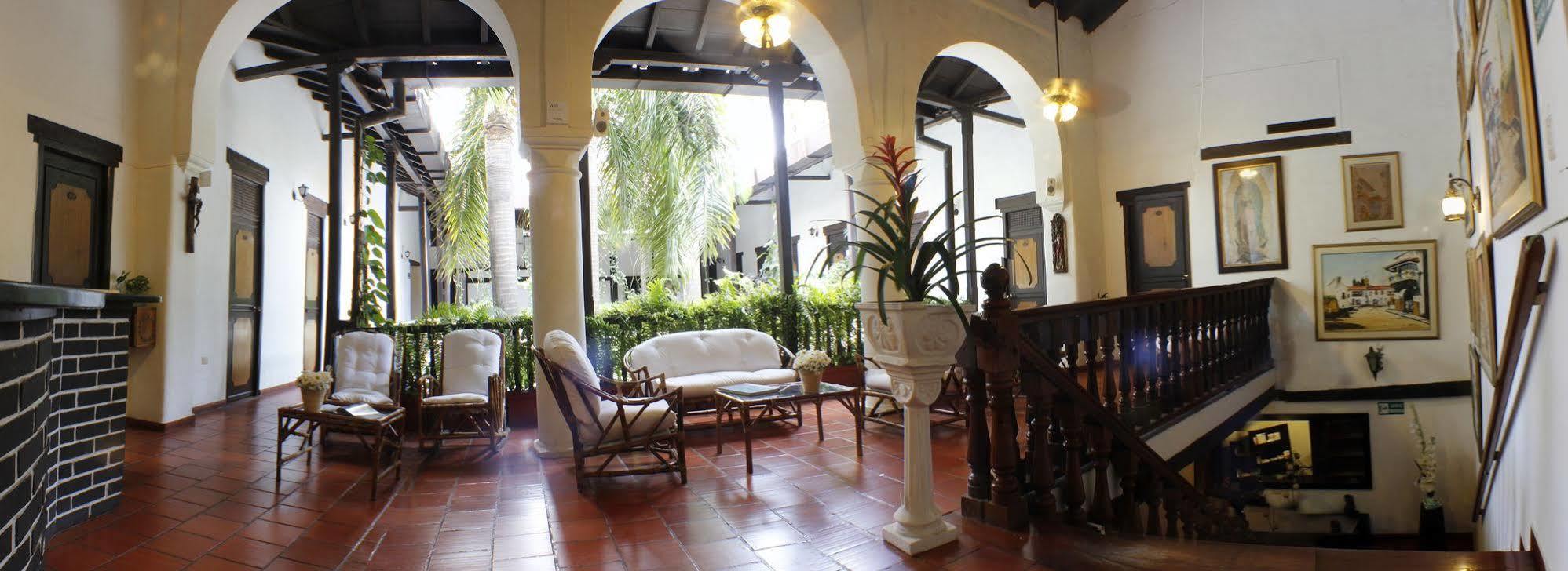 Centro 3*