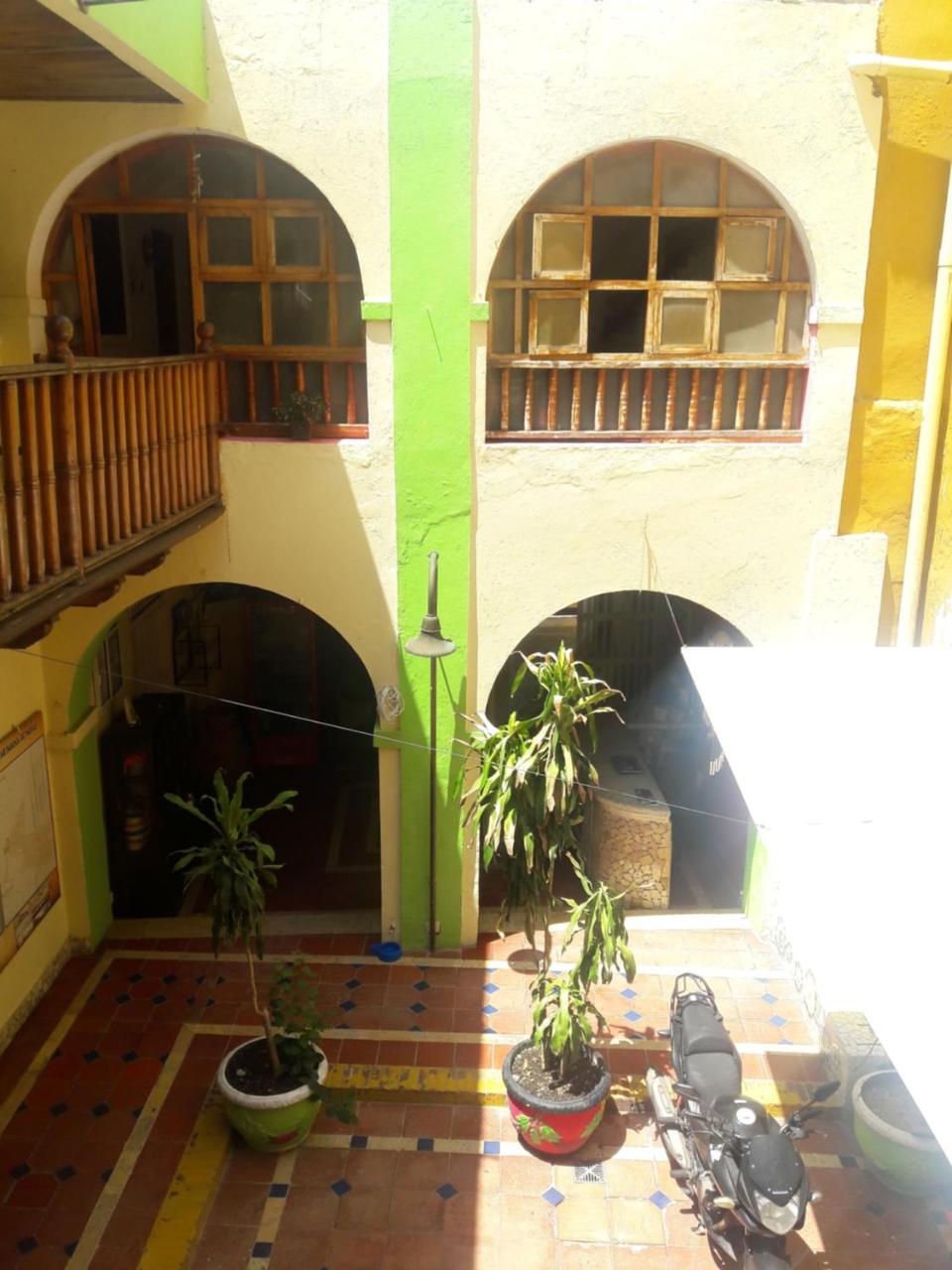 Real Hostel *