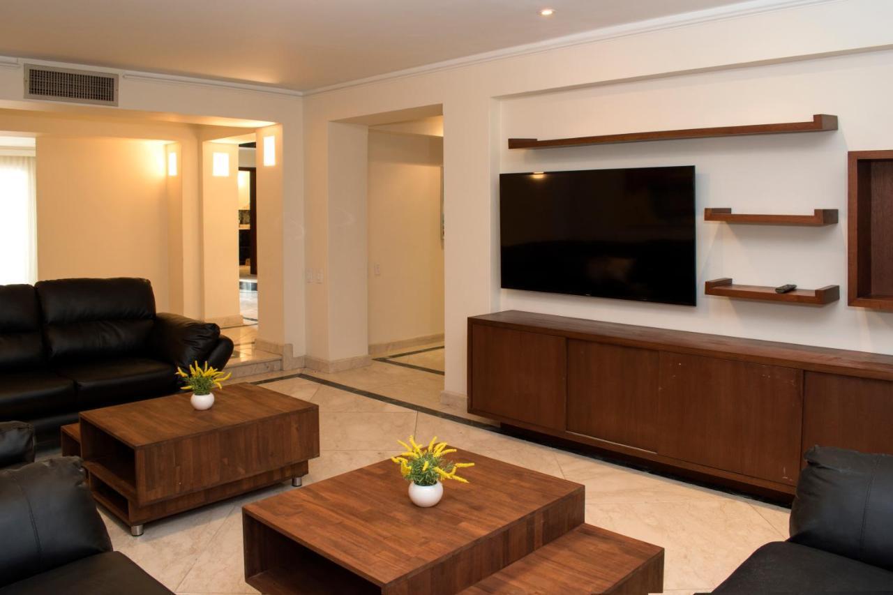 Mega 7 Bedroom Mansion In Bocagrande Сasa de vacaciones Cartagena