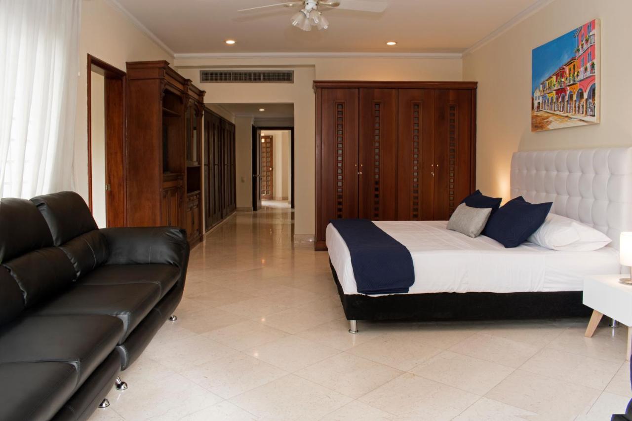 Mega 7 Bedroom Mansion In Bocagrande Сasa de vacaciones *