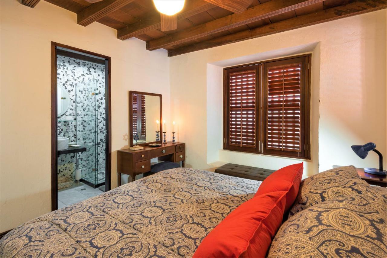 Casa San Pedro - Exclusive 3br Colonial In Centro Historico By Huespedia Cartagena