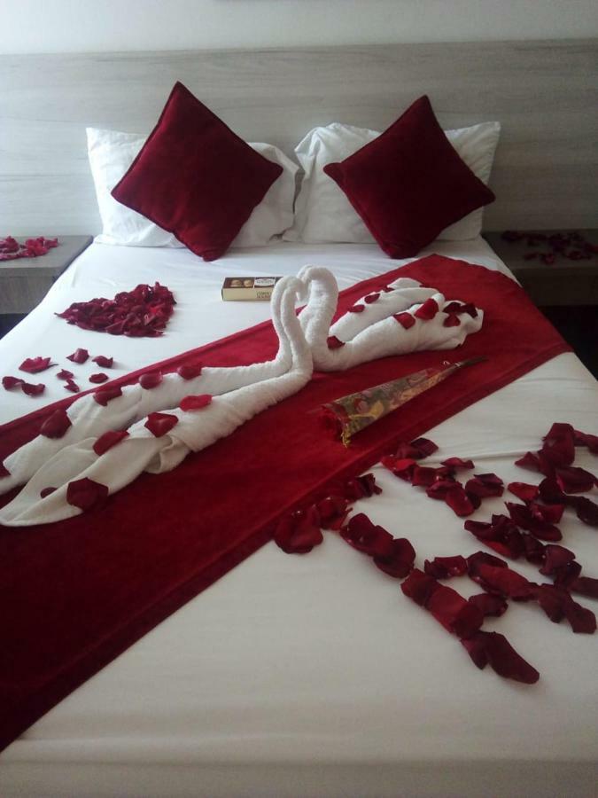Mintaka + Lounge Hotel