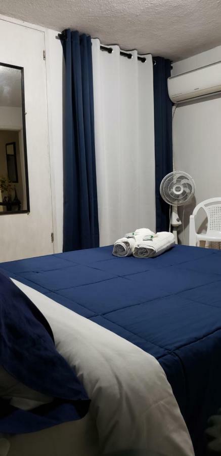 Habitacion En Apartamento De Familia *