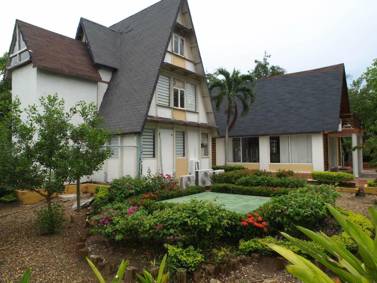 Beach Bungalows Hotel Cartagena