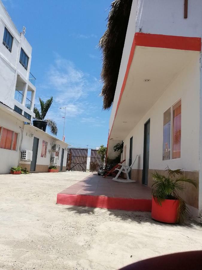 Manzanillo Hotel 2*