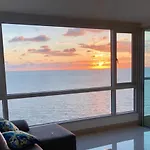 Apartamento con Vista al Mar en Bocagrande Cartagena