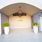 Juna Hotel Boutique