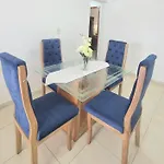 Acogedor Y Residencial Piso 3