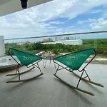Martinique By Stay Q