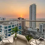 Luxury Sea View Duplex In The Heart Of The City