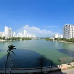 Apartamento 2 Dormitorios Laguito. Vista Mar