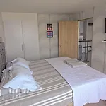 Stylish & Renovated Condo In El Laguito, Cartagena