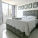 Stylish & Renovated Condo In El Laguito, Cartagena