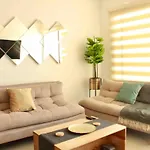 Lovely Flat Near The Beach With Private Pool