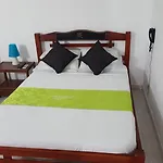 Apartamento 2207 Frente al mar El Laguito, Conquistador