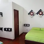 Hostal La Muralla