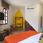 Ethnic Thematic Hotel