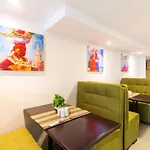 Hotel Avexi Suites By Geh Suites