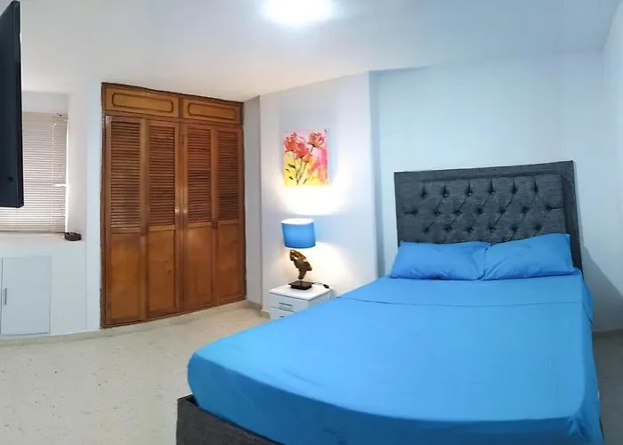 Oferta Frente A La Playa Cartagena . En, Sp, It.