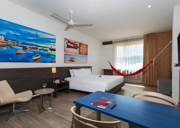 Pop Art Hotel Clc Mamonal Cartagena