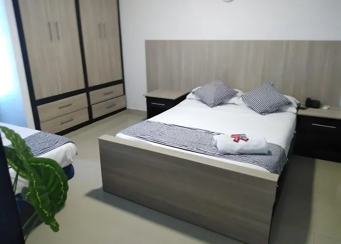 Hermoso Apartamento Frente a la playa piso 17 Conquistador, el Laguito