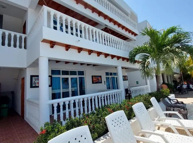 hotel 3 banderas Manzanillo del Mar