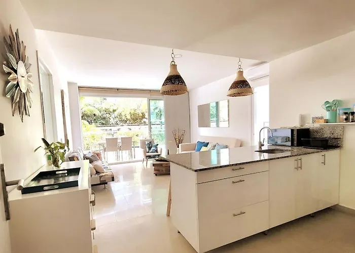 Beachfront Condo Apto De Playa - Morros III