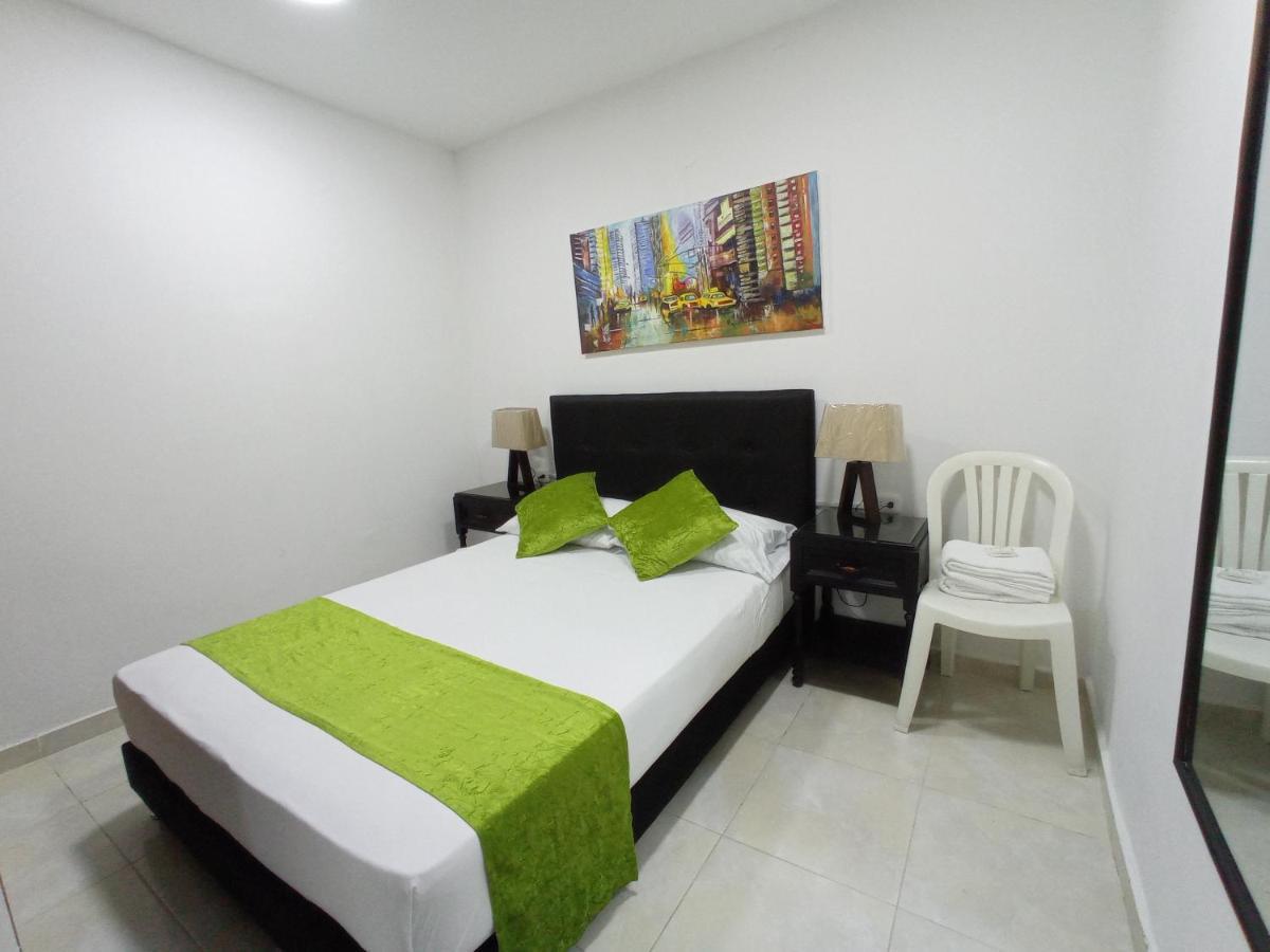 La 10b Hostal *