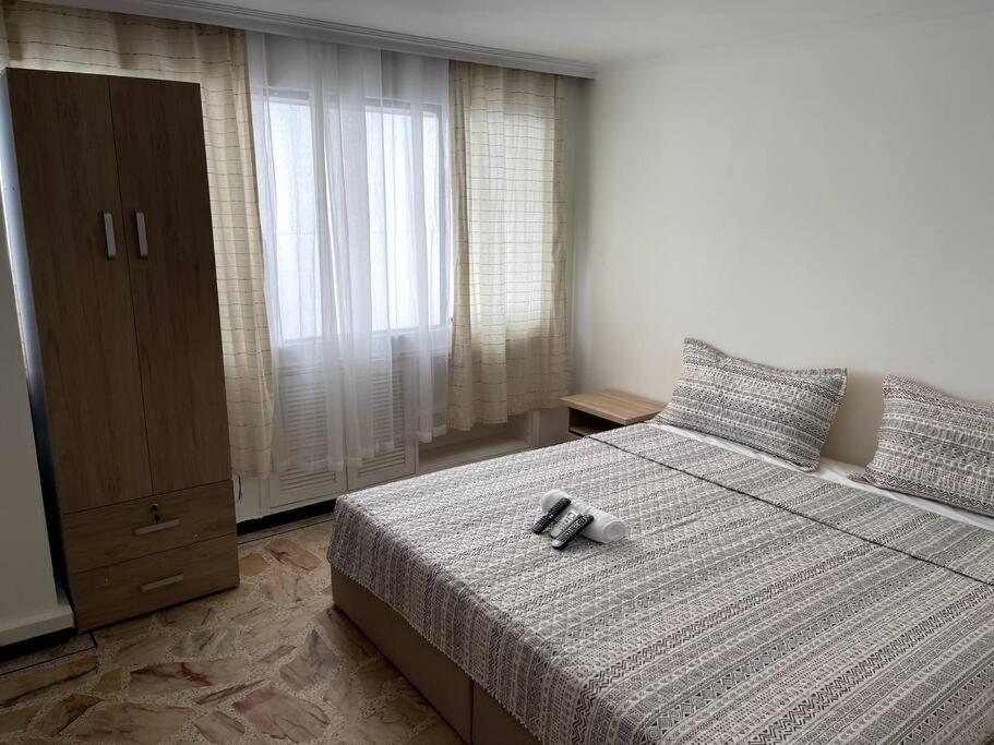 Amazing 3br Penthouse, Full Kitchen, Pool, Bar, Dedicated Workspace * Cartagena