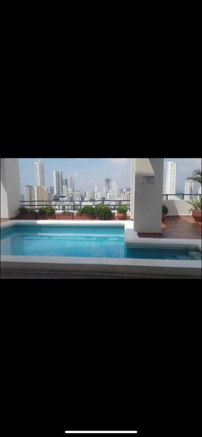 Apartamento Amazing 3br Penthouse, Full Kitchen, Pool, Bar, Dedicated Workspace *