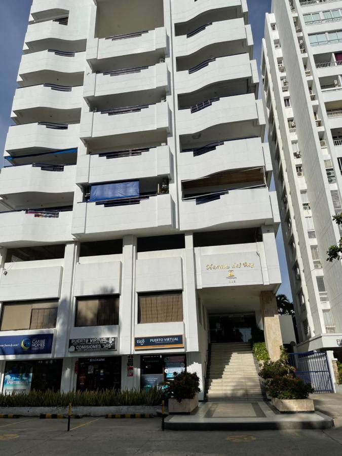Amazing 3br Penthouse, Full Kitchen, Pool, Bar, Dedicated Workspace