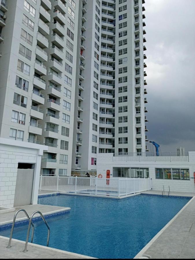 Apartamento 1501 Newport Apartment *