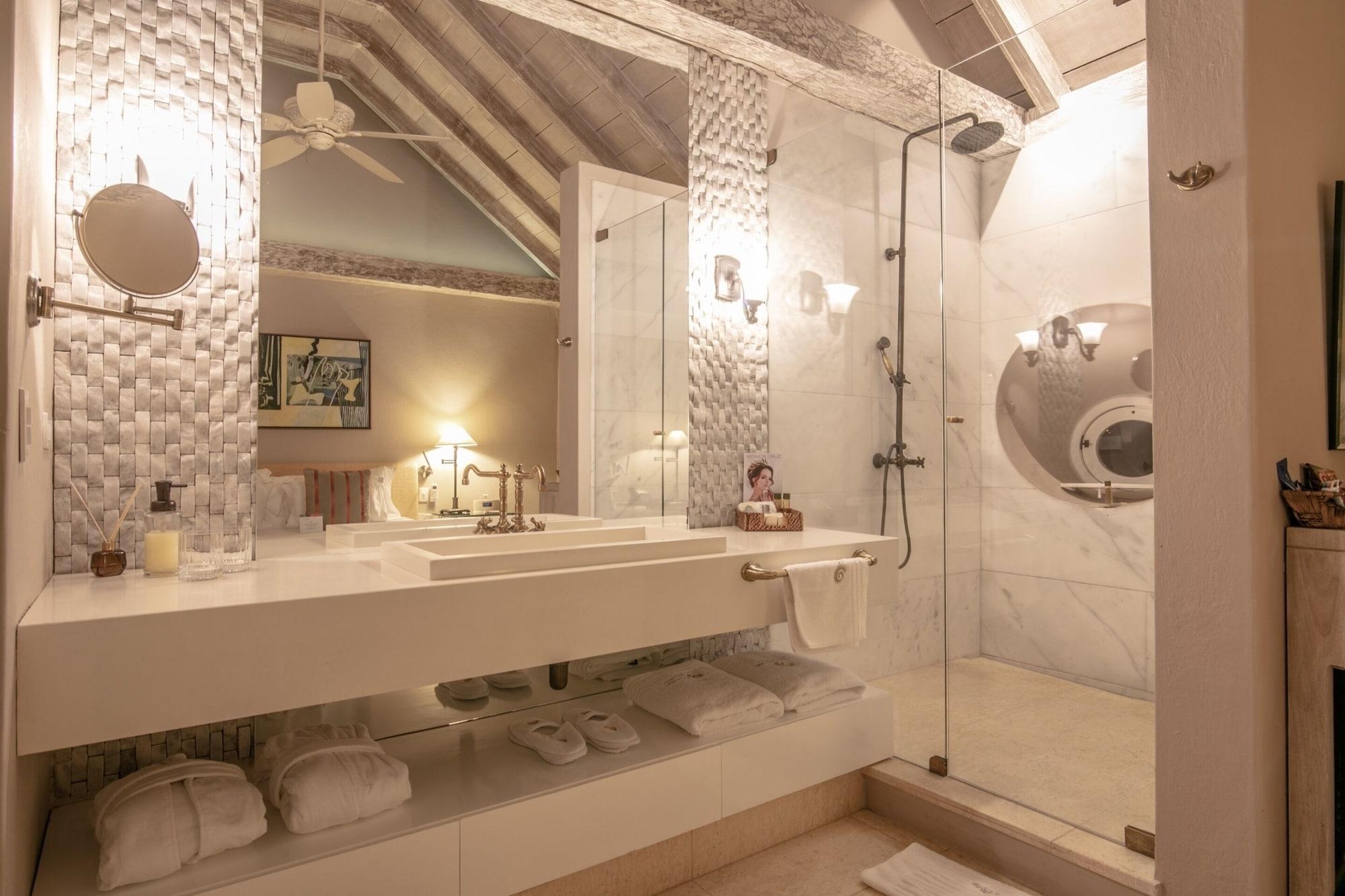 Noi 1860 - Adults Only 3*