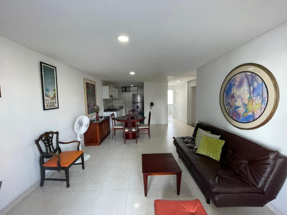 En Edificio Portofino Icdi Apartamento