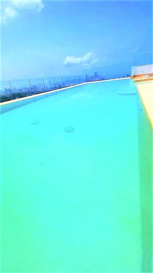 P23 Brand New High Floor, Few Blocks To Walled City Steps To Beach *