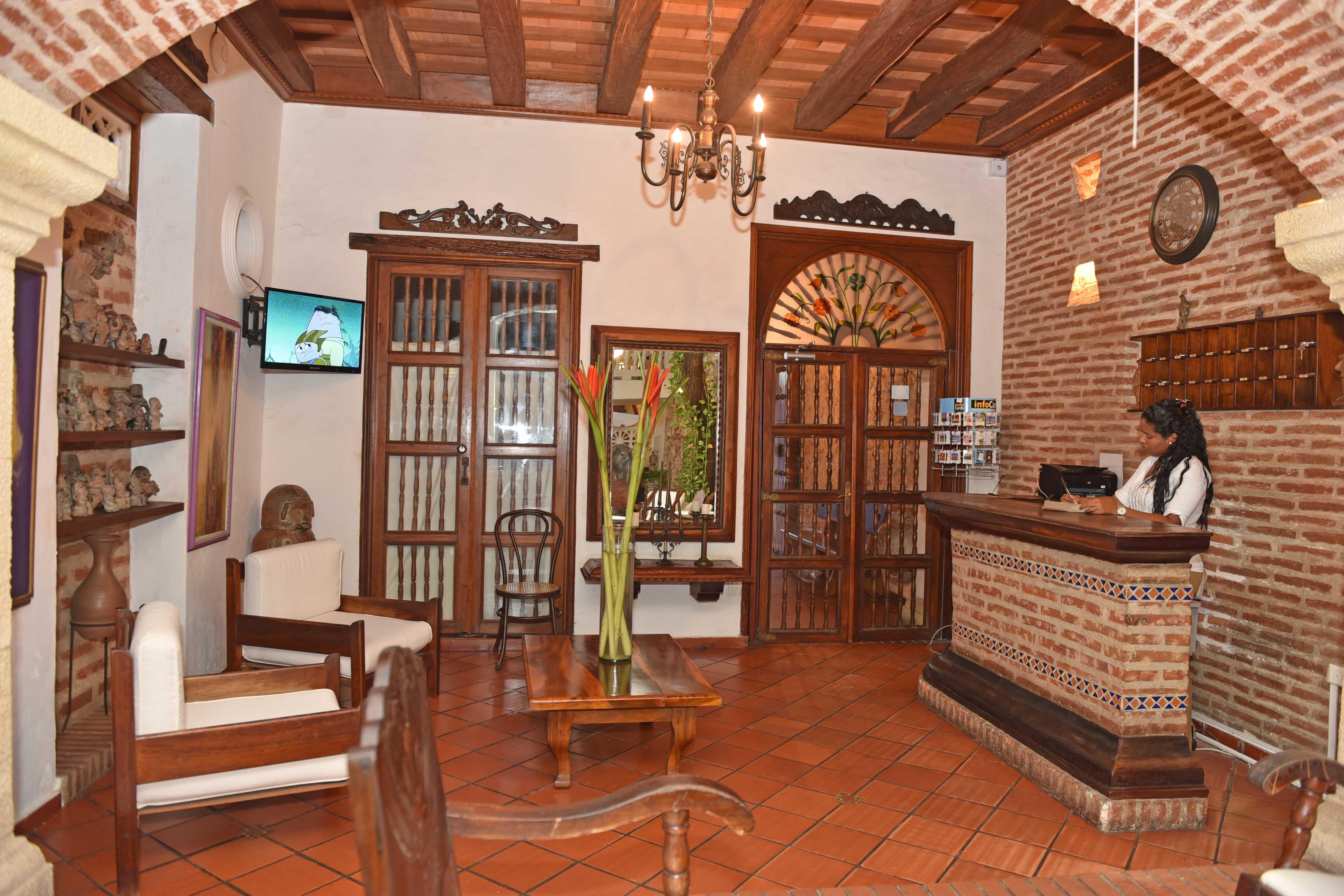 Patios Hostal