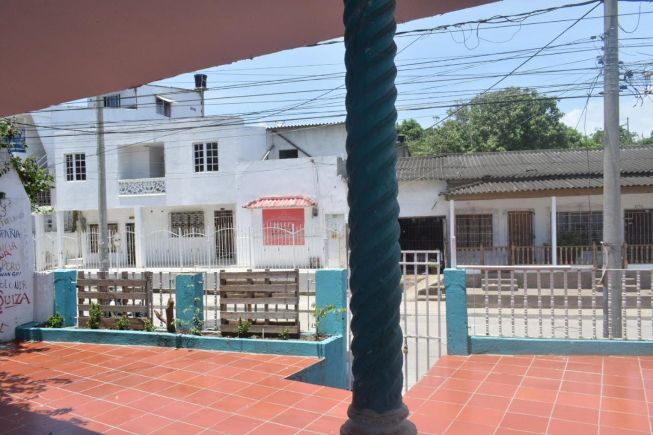 Hostel Hosting And Travel Services 420 Cartagena