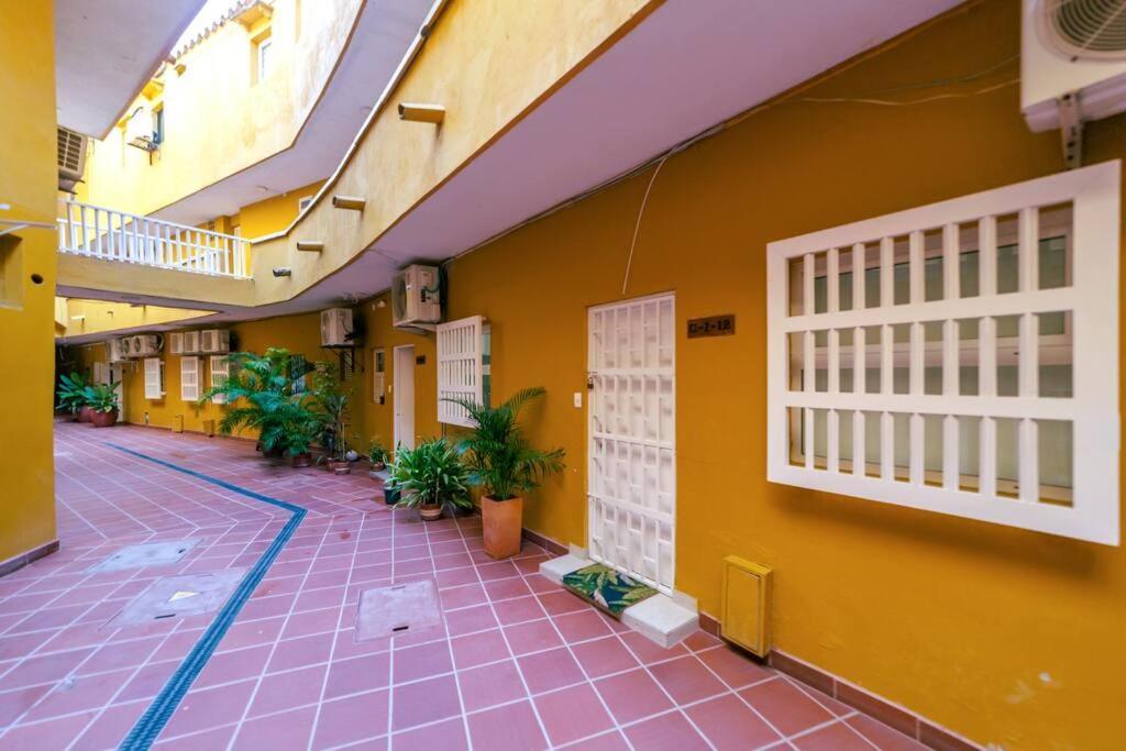 Apartamento Acogedor Apartamento Dentro De Las Murallas De Cartagena Con Agua Caliente - 112 Ca *