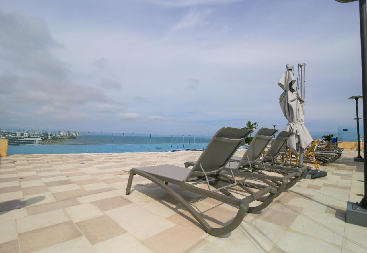 Cerca Al Americas Ctgna Morros Piscina Playa