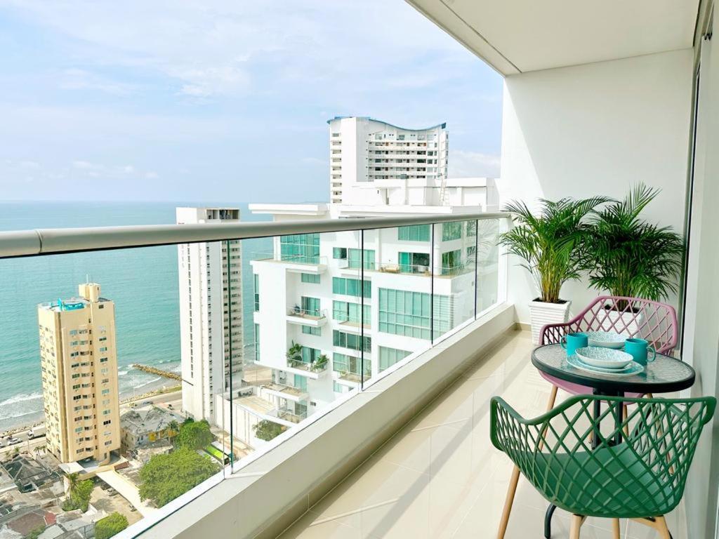 Espectacular Apartamento Piso Alto Con Excelente Vista Al Mar Y A La Ciudad Amurallada * Cartagena