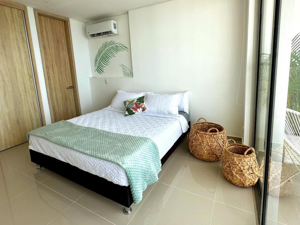 Apartamento Espectacular Apartamento Piso Alto Con Excelente Vista Al Mar Y A La Ciudad Amurallada *