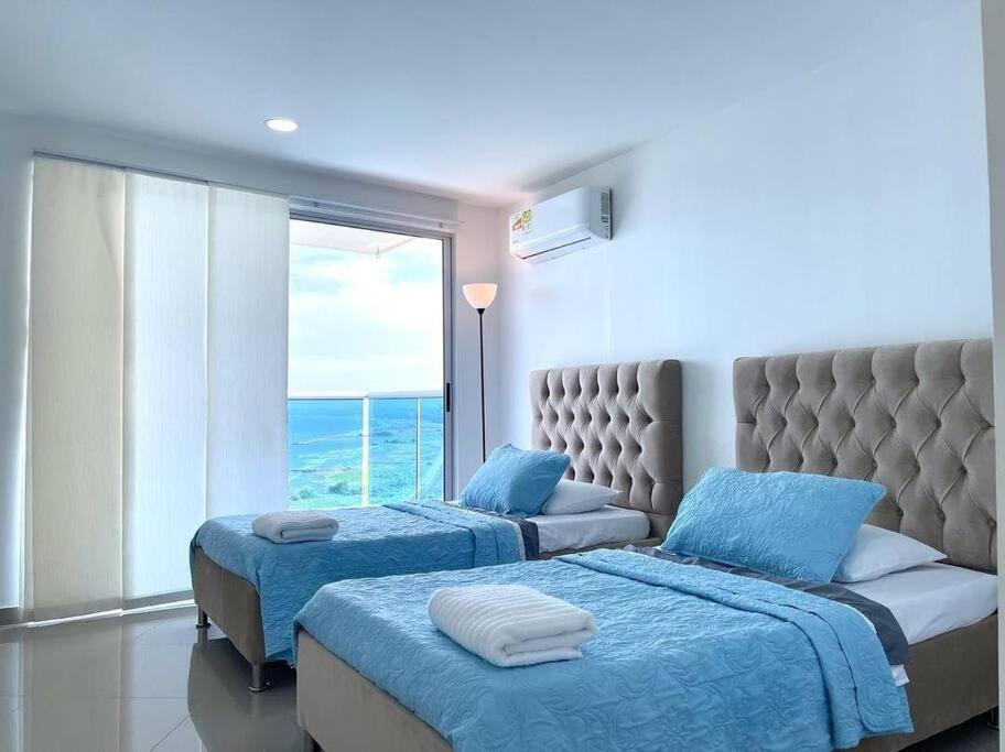 Apartment Beachfront Bliss, Your Ocean Escape Cartagena