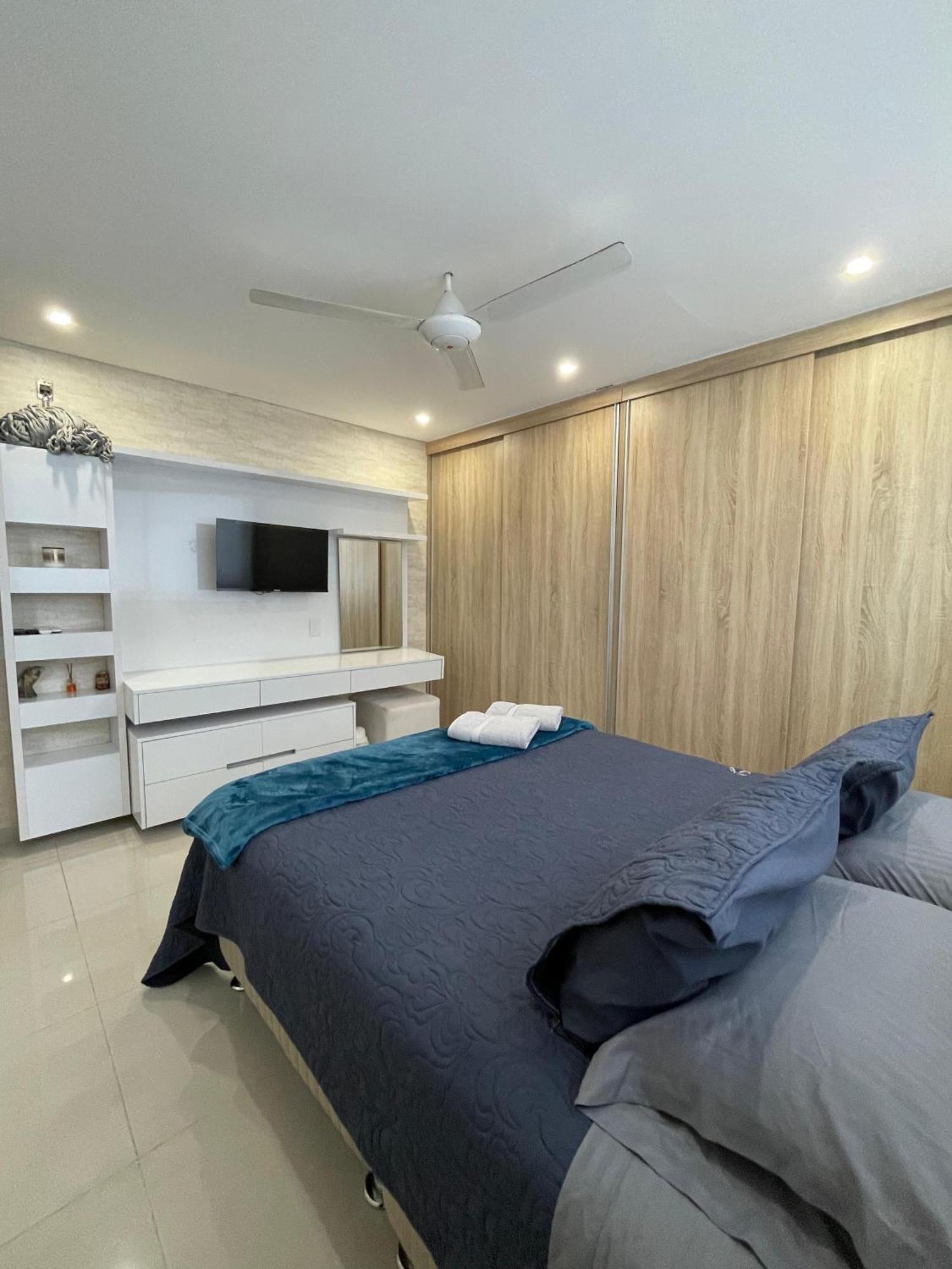Seaview Elegance Apartamento