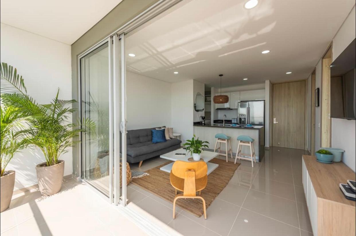 Espectacular Apartamento Piso Alto Con Excelente Vista Al Mar Y A La Ciudad Amurallada